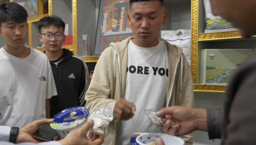 打开澳门免费资料大全香港二四六开奖免费资料大全,特朗普称对普京感到愤怒,展开计划实施_GM版V1.59